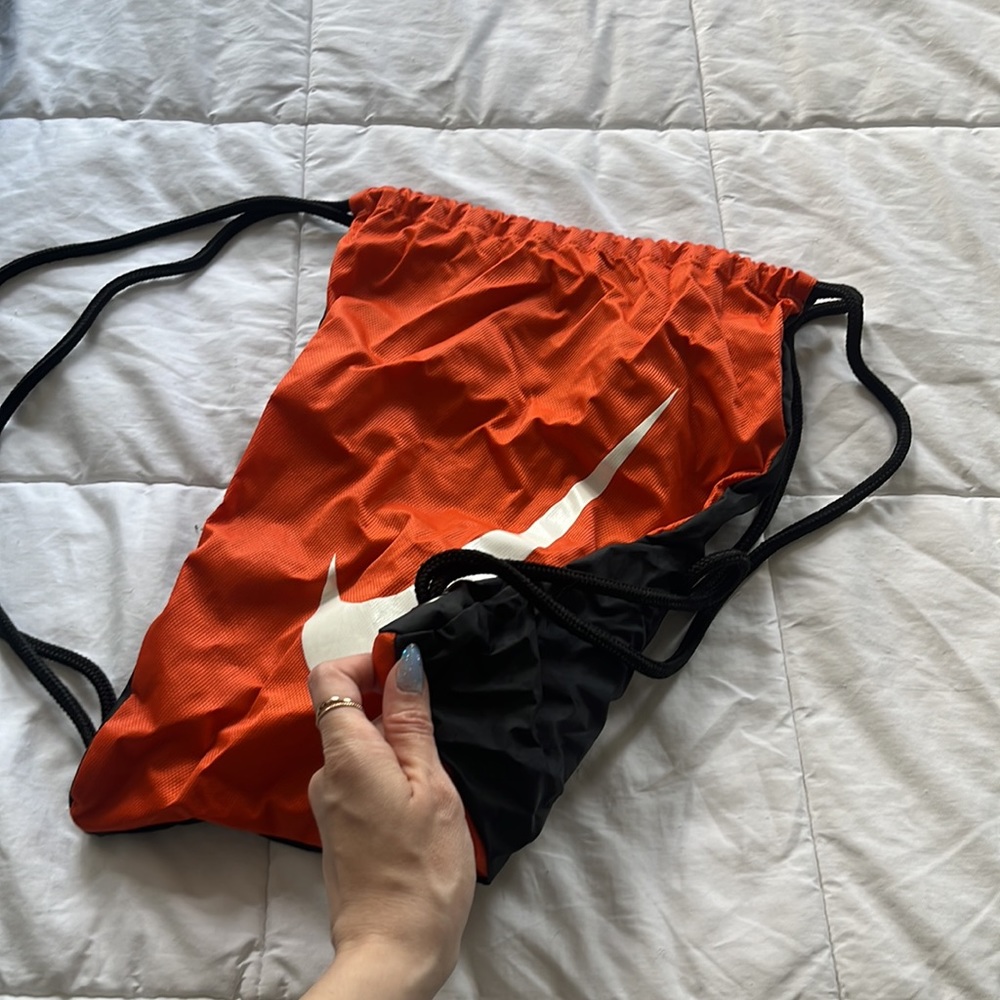 Nike Drawstring bag - Picture 3 of 6